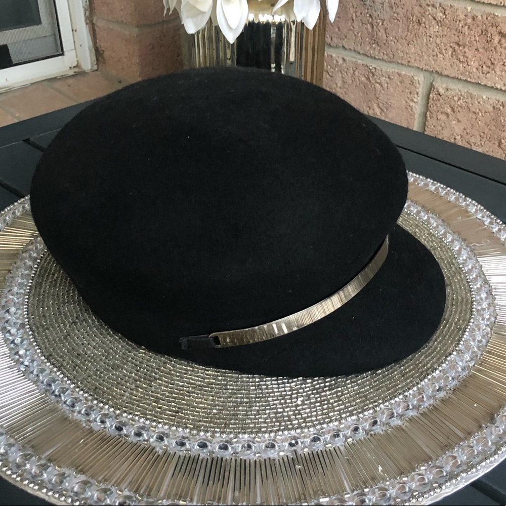 Nine West black adjustable hat